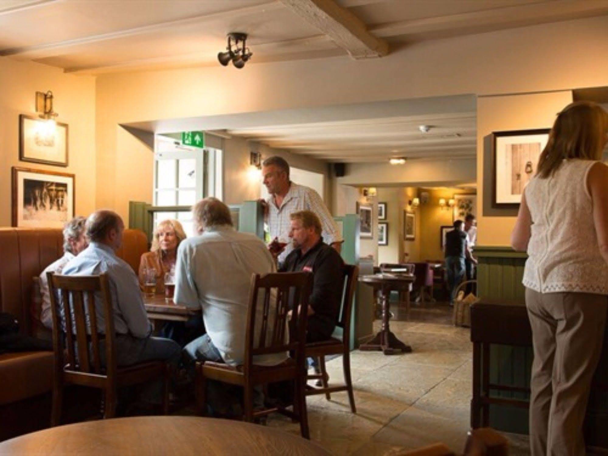 The Carnarvon Arms Ξενοδοχείο Νιούμπερι Εξωτερικό φωτογραφία